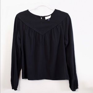 Long sleeve universal thread top